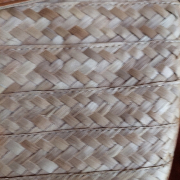 Vintage* Straw & Leatherette 1/4 Fold Handbag - Picture 4 of 10